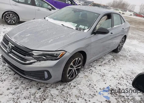 2024 Volkswagen Jetta 1.5T Sport z USA, uszkodzony, nr VIN 3VWBM7BU2RM079989